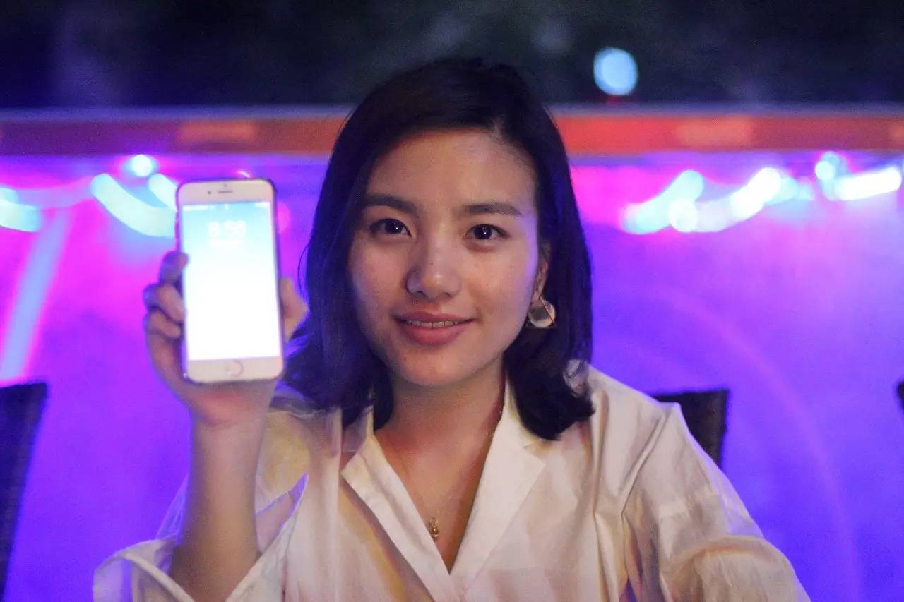 阿玛尼新款长效持久遮瑕粉底液,阿玛尼造型紧颜粉底液测评