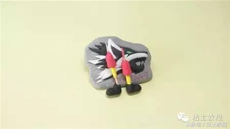 用彩泥来做海绵宝宝,海绵宝宝动画片橡皮泥手工制作