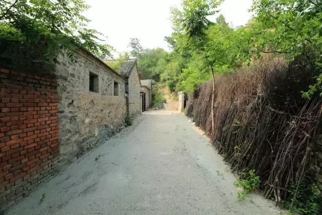 保定易县紫荆关镇坡下村,第一雄关嘉峪关景区