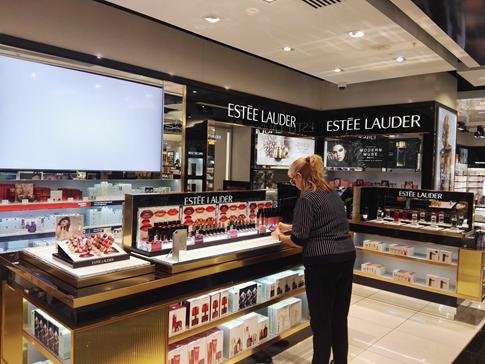 关于英国希思罗机场购物的问题,英国希思罗机场飞北京