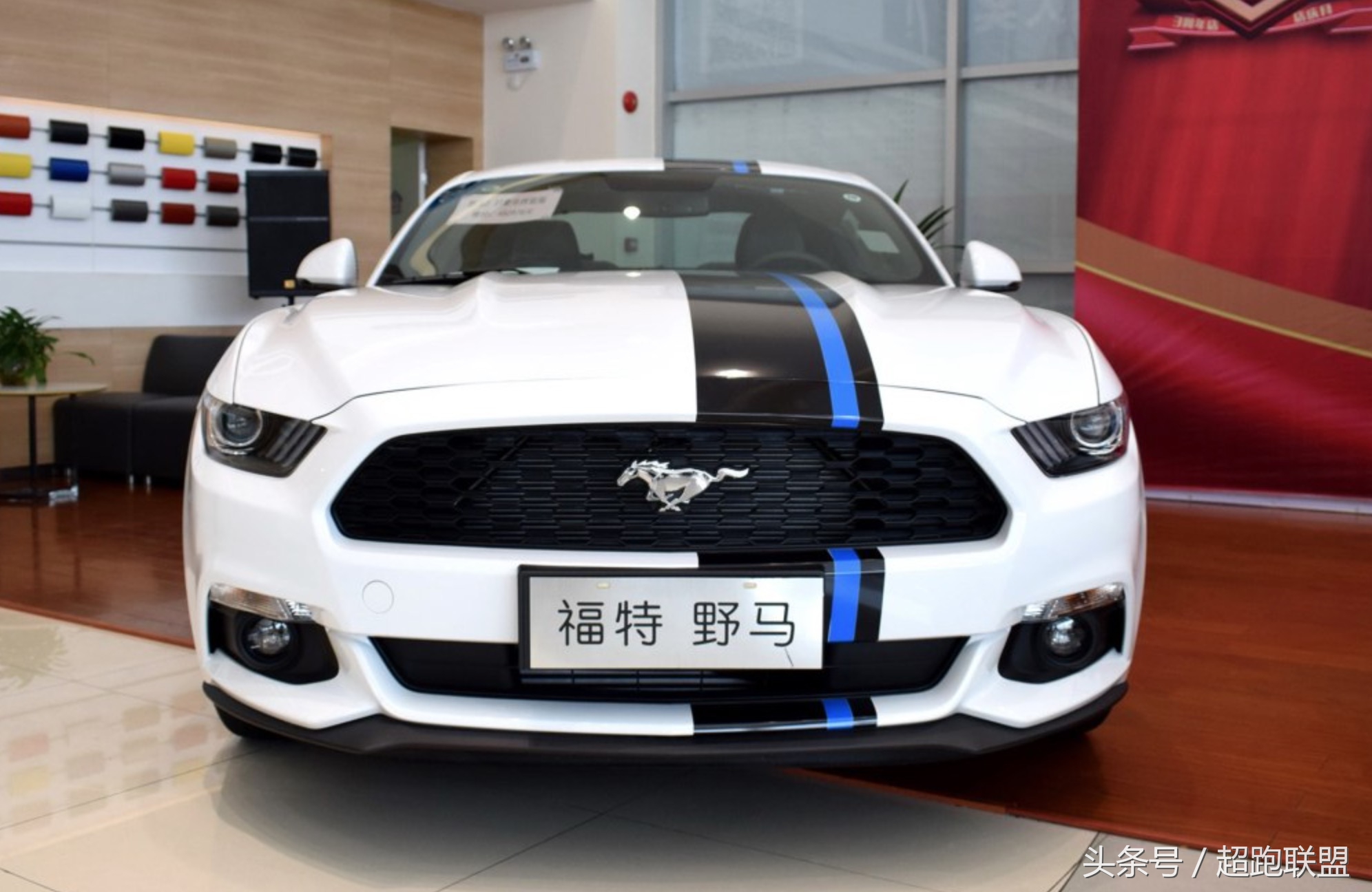美式野马肌肉车几缸,新款2.3t福特野马