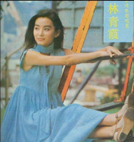 她已60岁但穿衣有品位,62岁的她颜值依旧