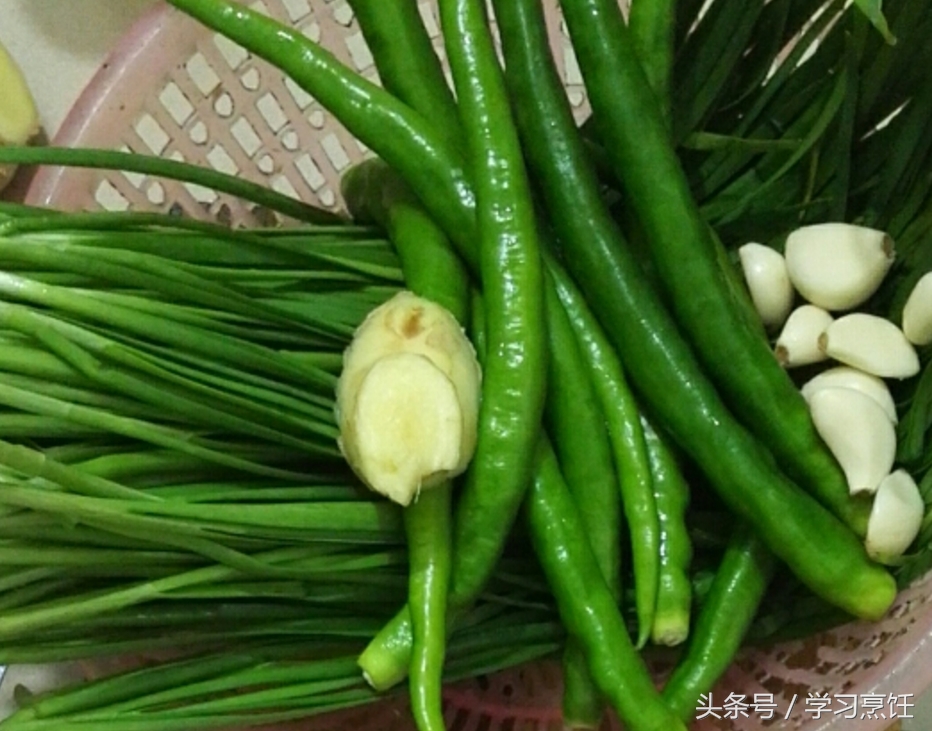 干小河虾炒韭菜花的做法大全家常,小河虾炒韭菜鸡蛋的做法大全家常