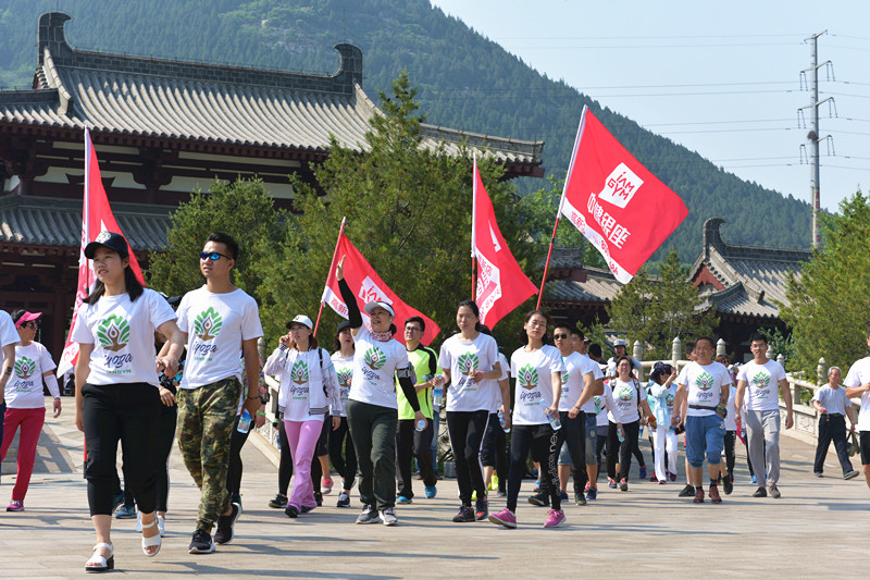 “呼吸初夏，徒步心灵”中健银座全民健身派对之夏日伽人有约落幕