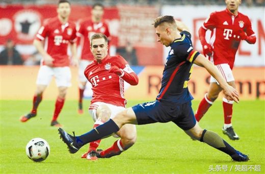 拉姆拜仁退役仪式,拉姆在拜仁的最后一场比赛