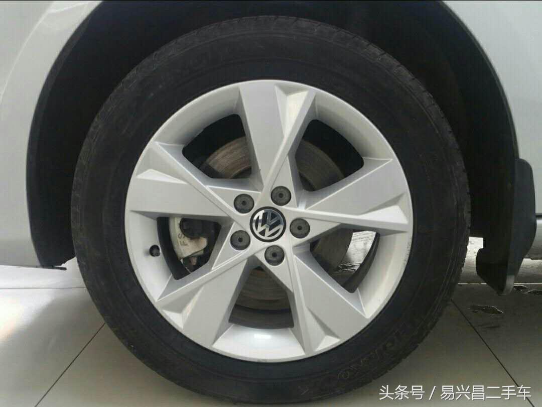 13万的宝来两年后能卖多少钱,2011大众宝来手动挡二手车多少钱