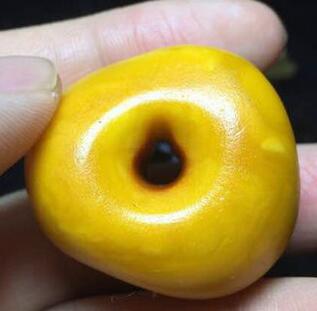 为什么老蜜蜡孔道比较大,老蜜蜡为什么有的孔磨损很厉害