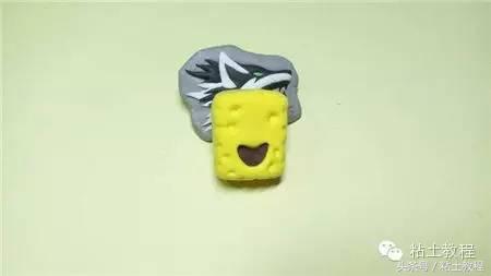 用彩泥来做海绵宝宝,海绵宝宝动画片橡皮泥手工制作