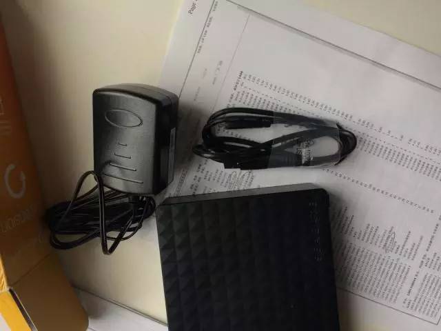 希捷3.5寸移动硬盘哪个系列好,希捷简系列2.5寸移动硬盘