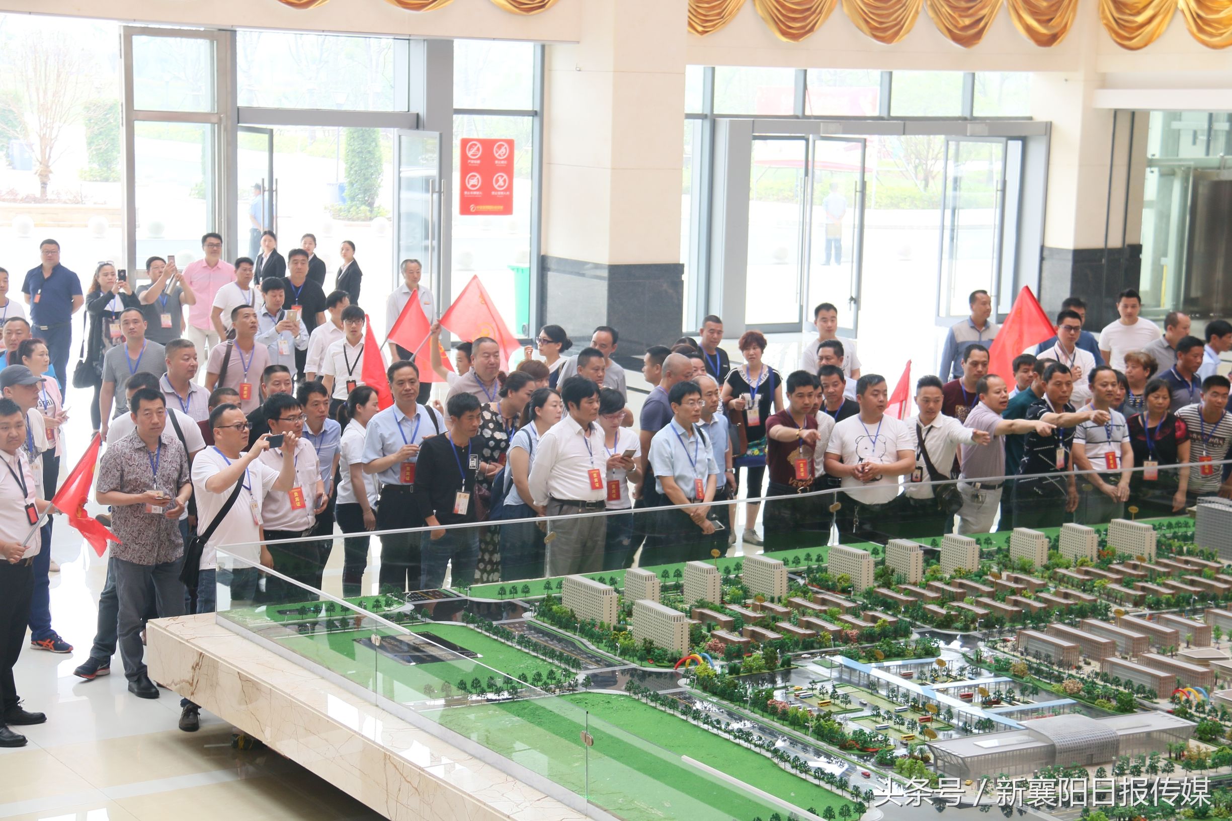 襄阳中豪国际商贸城能发展起来嘛,襄阳中豪国际商贸城春节营业时间