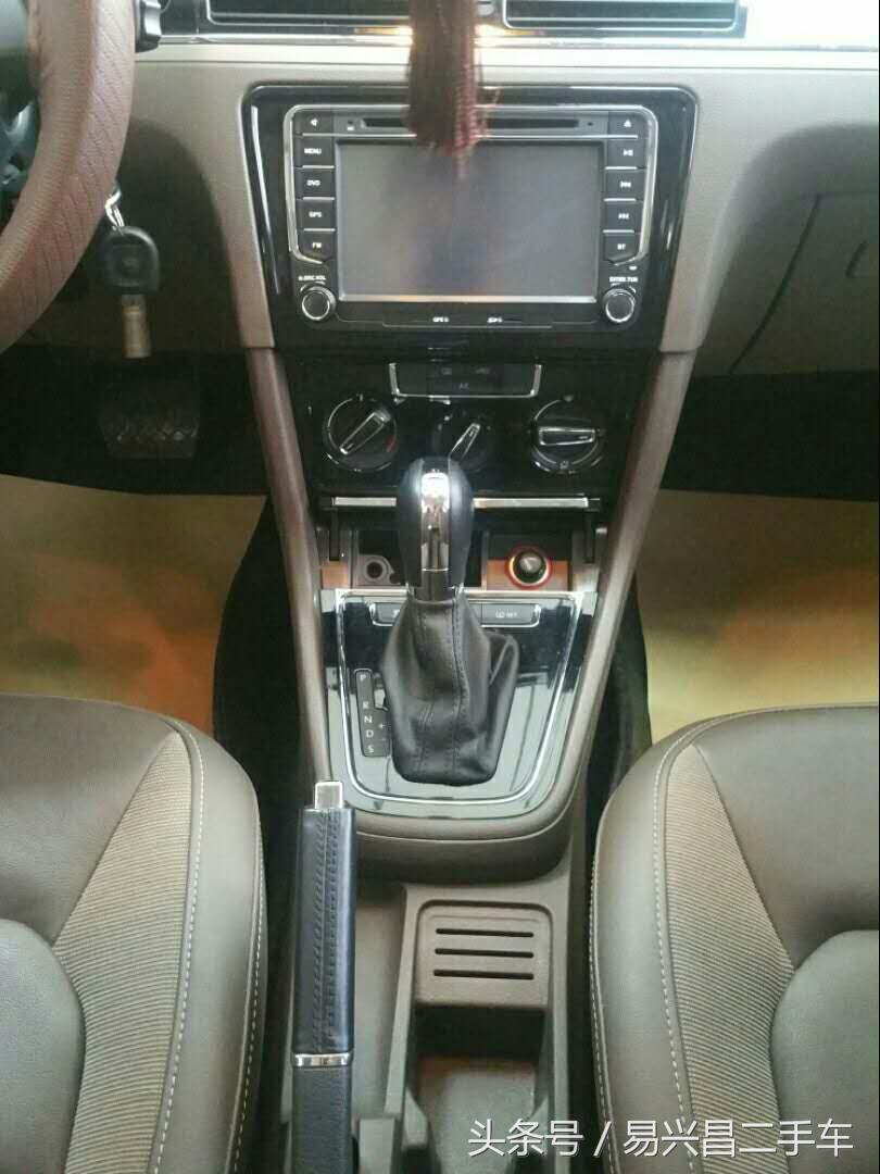 13万的宝来两年后能卖多少钱,2011大众宝来手动挡二手车多少钱