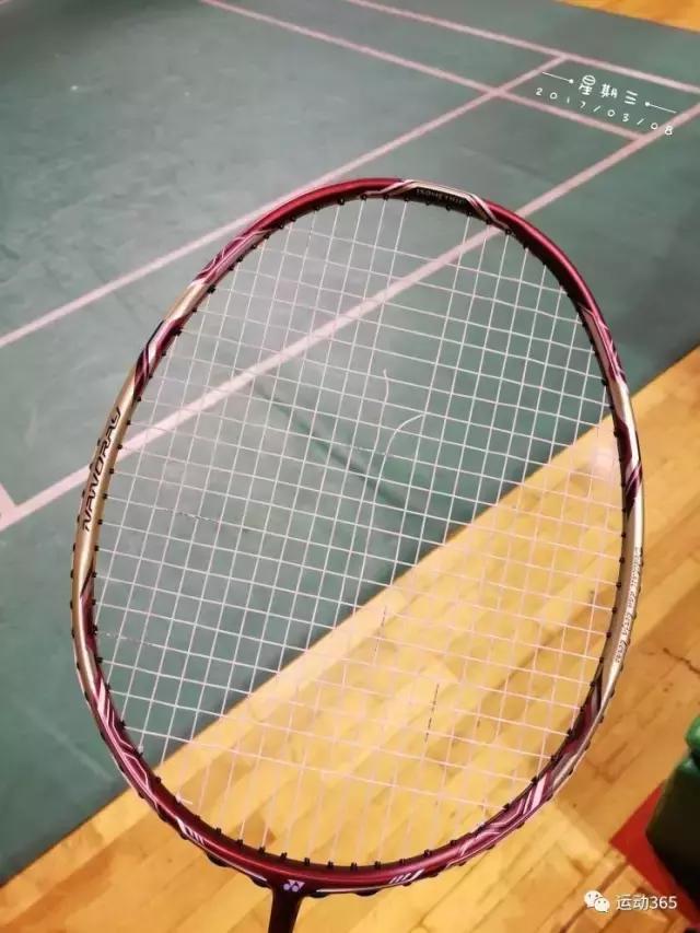 羽毛球拍断线没有发现接着打,羽毛球新穿拍线刚打就断了