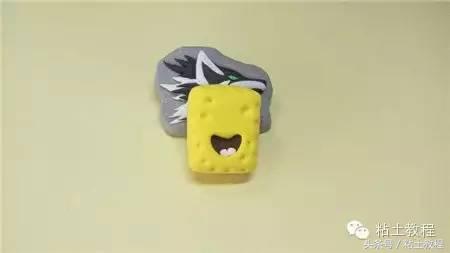 用彩泥来做海绵宝宝,海绵宝宝动画片橡皮泥手工制作