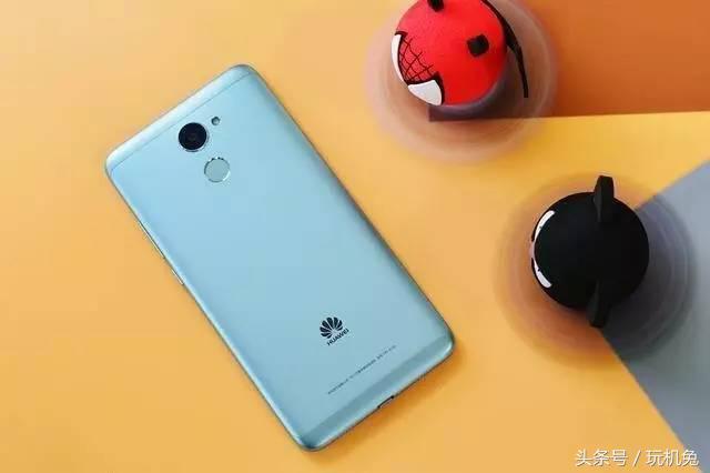 千元机荣耀买哪款,千元机荣耀哪款好