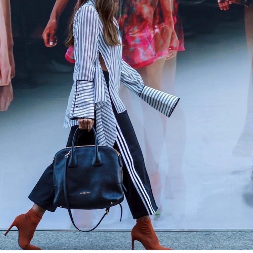 春夏最好穿的颜色搭配,春夏2024穿搭流行色