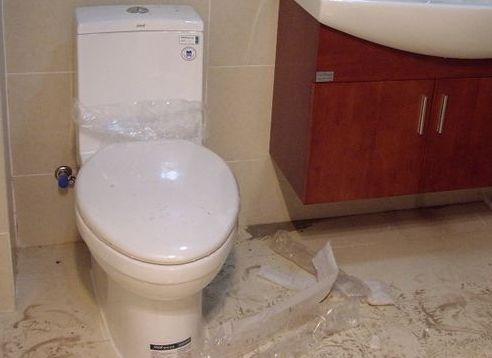 马桶堵了如何自己快速疏通小技巧,马桶被茶叶堵了如何自己快速疏通