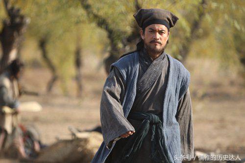 王伦晁盖宋江谁更适合做梁山首领,水浒传宋江与晁盖人物对比