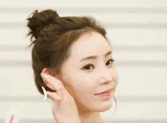 手把手教你扎超火的炸毛丸子头,一扎丸子头就炸毛