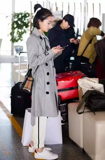 人人最爱的小白鞋,大家都有几双小白鞋