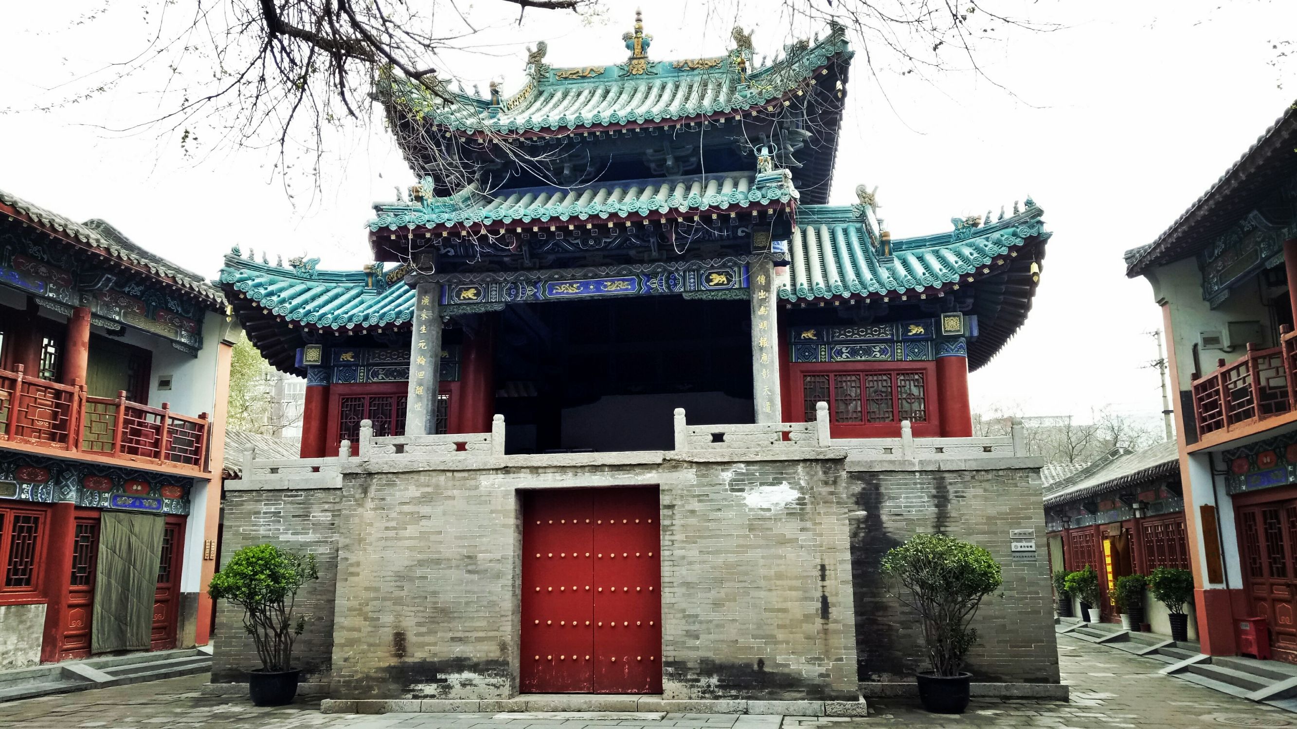 郑州市城隍庙有算卦的没有,郑州城隍庙算卦景象视频