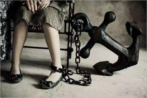 欢乐颂应勤不喜欢小曲,欢乐颂应勤应该受到指责吗