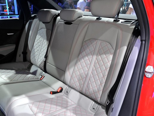 奥迪s42022款落地价是多少杭州,新款奥迪s42024落地