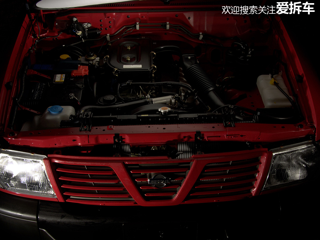 新款陆巡越野表现,越野性能不输于丰田陆巡