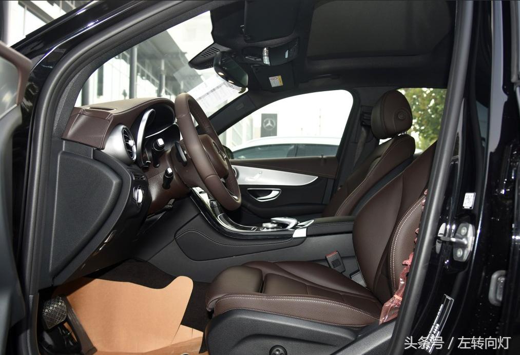 去奔驰亚洲最大旗舰店试驾，服务有什么不同吗？