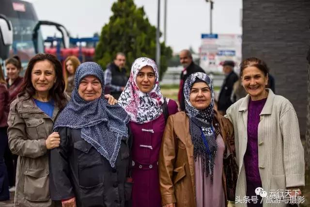 土耳其人一个月多少工资,土耳其人一天在干什么