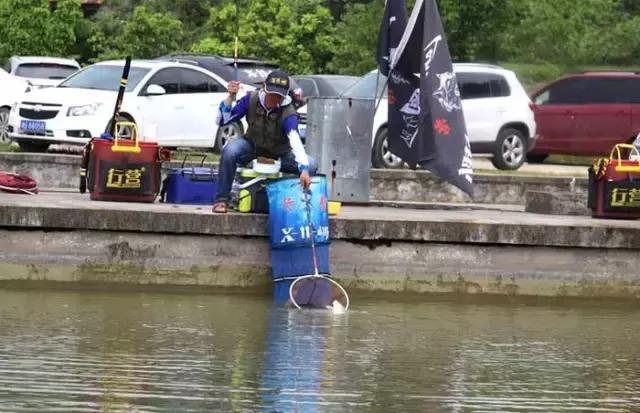 行营慈利X11战队，掐鱼比赛火爆上演