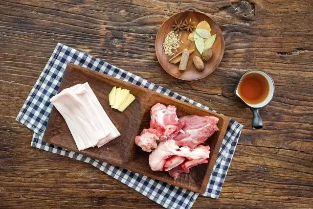 它叫小面，从此没有面敢叫大面