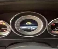 e260的sos紧急呼叫功能灯亮,e260远程启动显示已停用