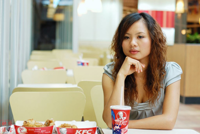 搞笑故事吃炸鸡,肯德基的搞笑故事