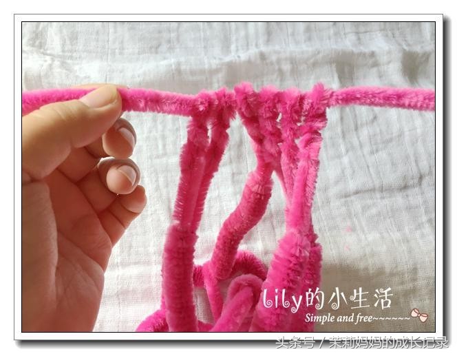 扭扭棒做小皇冠,如何用扭扭棒做一个小的皇冠