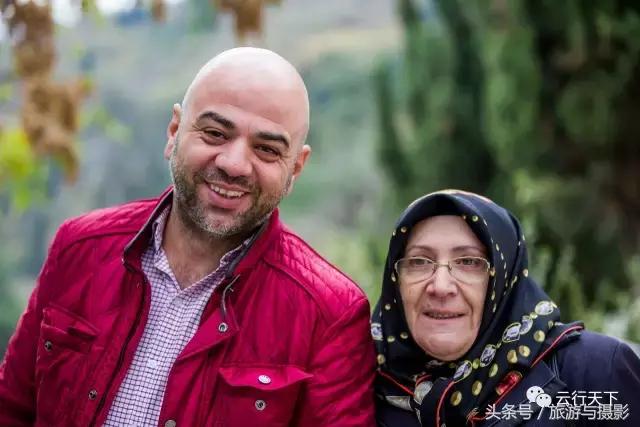 土耳其人一个月多少工资,土耳其人一天在干什么