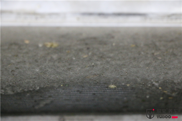 宝马5系水箱温度过高，问题原因竟然是上面盖了一层“棉被”