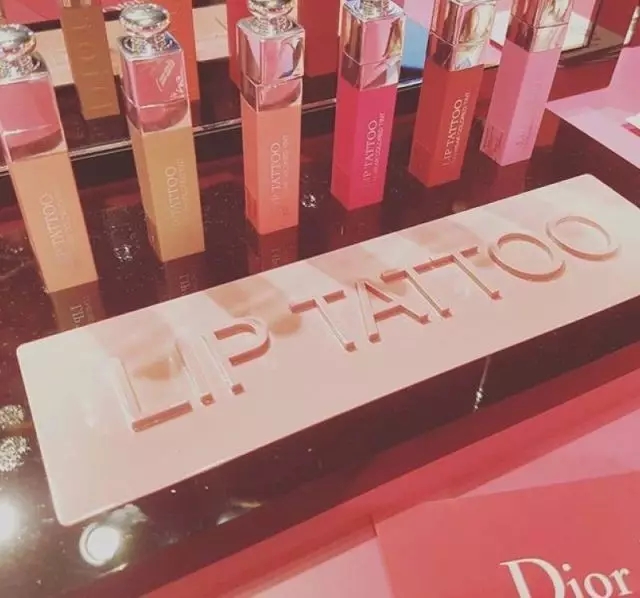 欢乐颂口红哪个色号好看,欢乐颂五颜六色口红