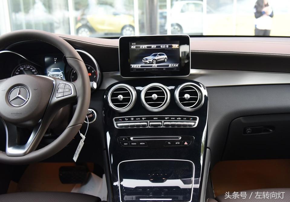 去奔驰亚洲最大旗舰店试驾，服务有什么不同吗？