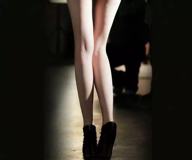 欢乐颂应勤不喜欢小曲,欢乐颂应勤应该受到指责吗