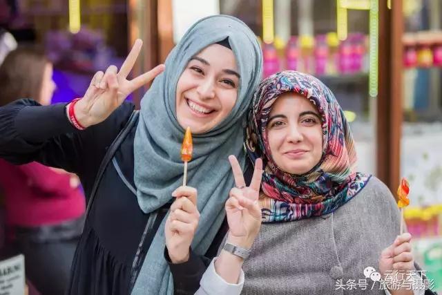 土耳其人一个月多少工资,土耳其人一天在干什么