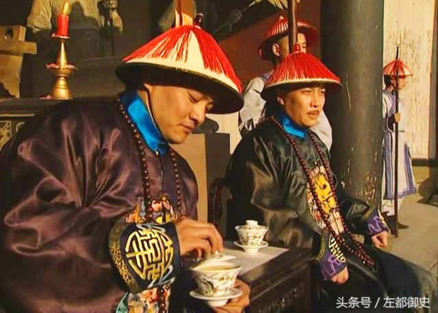 十三爷胤祥死后，子孙一代不如一代，王府被迫搬了三次家