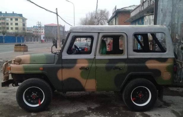 北汽迷彩汽车,北汽迷彩版212