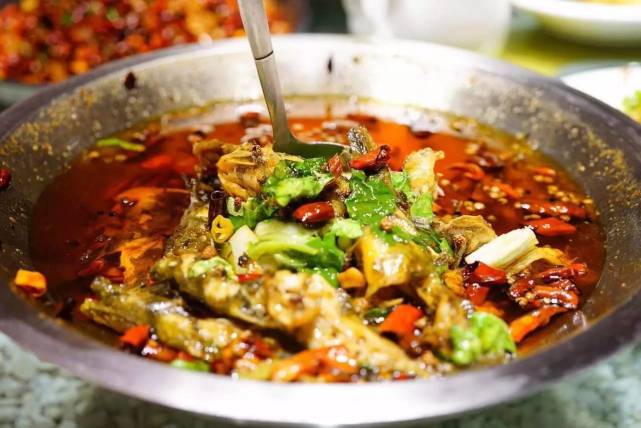 青岛老地方沸腾鱼馆,青岛沸腾鱼庄