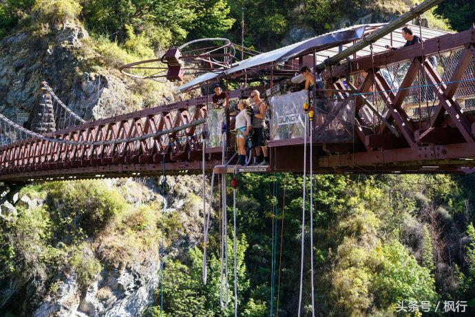 新西兰皇后镇卡瓦劳大桥蹦极,皇后镇新西兰蹦极