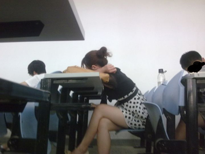 搞笑故事吃炸鸡,肯德基的搞笑故事