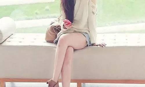 长期跷二郎腿会导致什么,为什么人会翘二郎腿