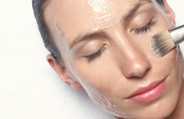 鹿晗素颜抬头纹,鹿晗15年跑男红衣