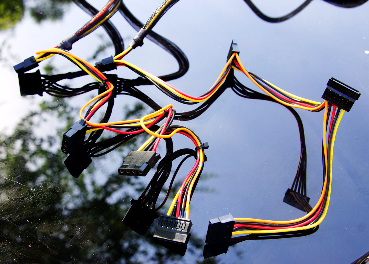 如何配置一台性价比高的游戏主机,电脑主机7000到8000