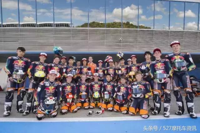 如何自己出头盔设计图,怎么自己设计摩托车头盔