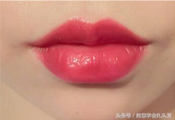 比较显气质的扎发型的教程,特别好看有气质的一款半扎发型